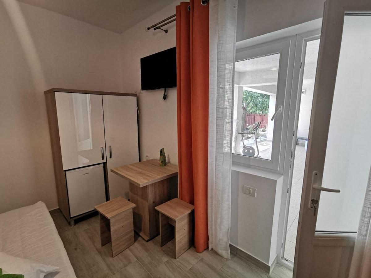 Zapp House Hotell Costinesti Eksteriør bilde